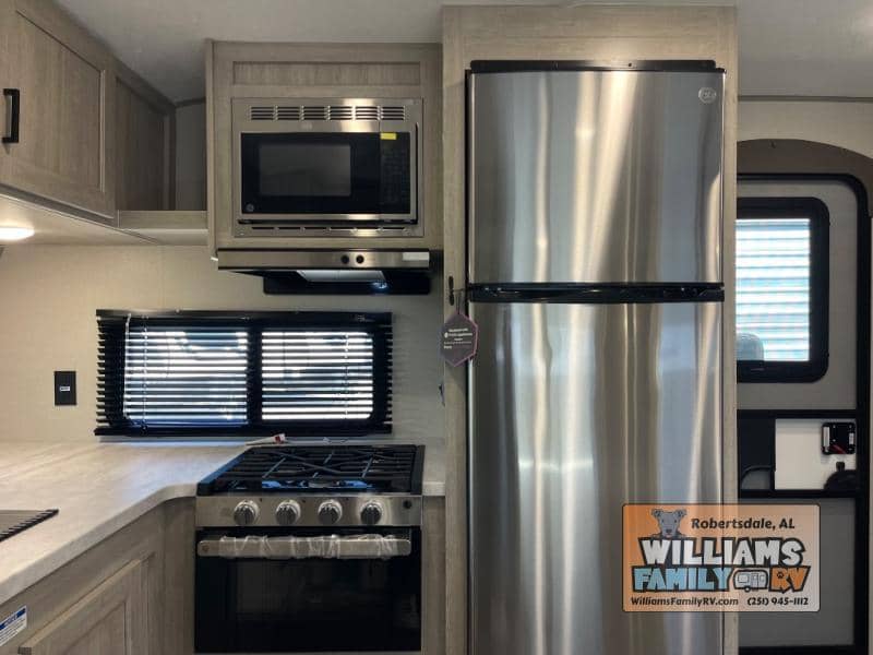 2025 Coachmen 2025 Coachmen Catalina - thumbnail 9