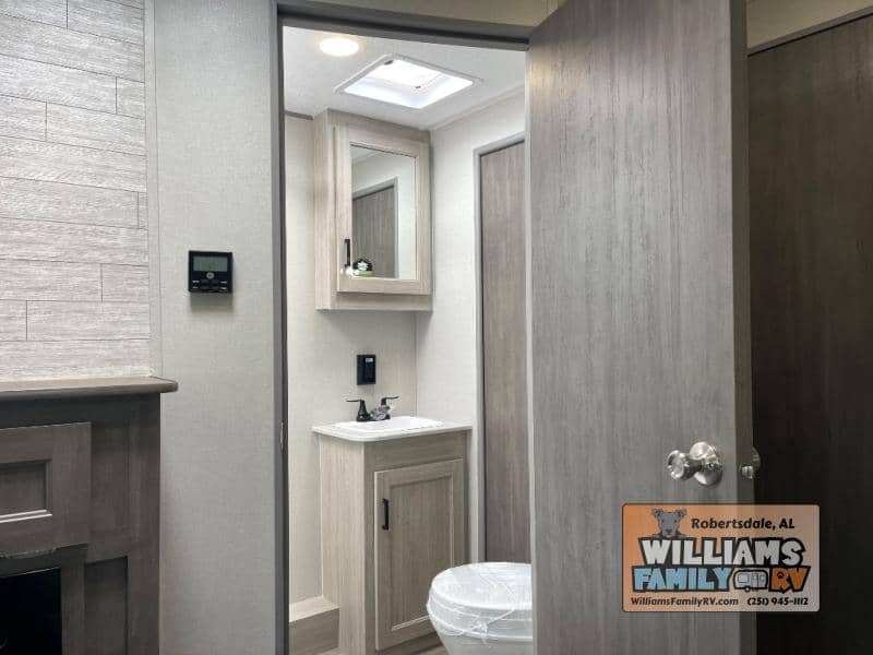 2025 Coachmen 2025 Coachmen Catalina - thumbnail 19