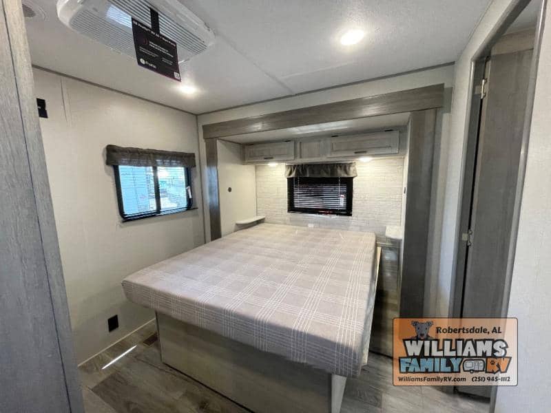 2025 Coachmen 2025 Coachmen Catalina - thumbnail 24