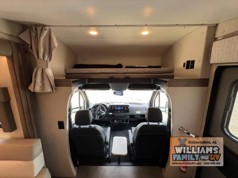 2026 Renegade 2026 Renegade Vienna - thumbnail 4