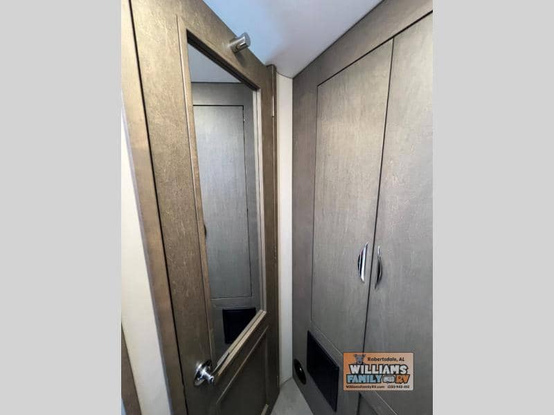 2026 Renegade 2026 Renegade Vienna - thumbnail 27