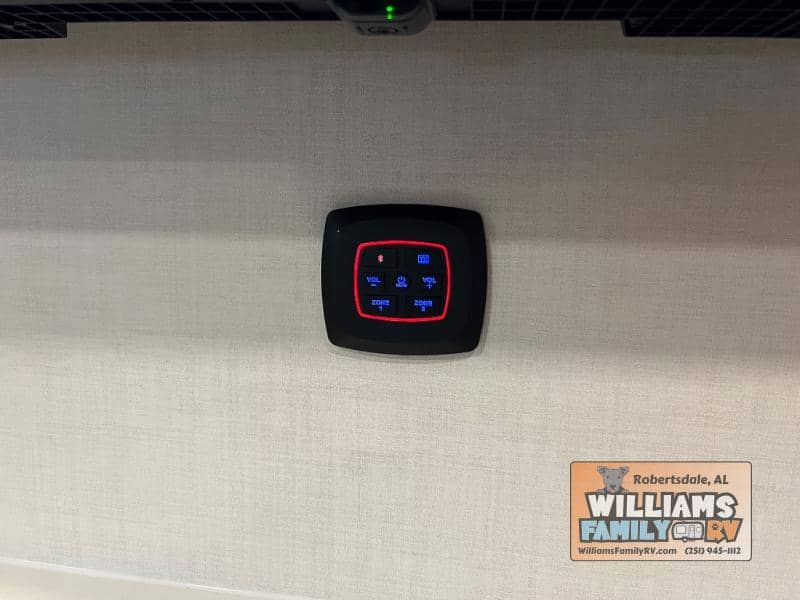 2026 Forest River 2026 Forest River Rockwood Ultra Lite - thumbnail 16