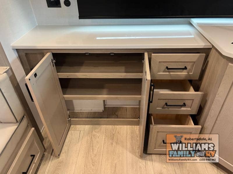 2026 Forest River 2026 Forest River Rockwood Ultra Lite - thumbnail 11