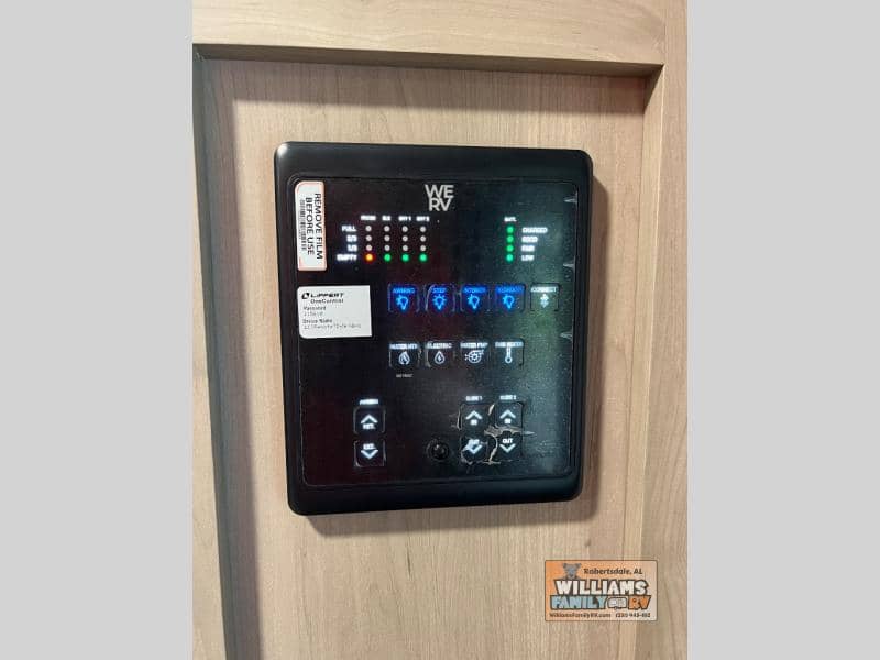 2026 Forest River 2026 Forest River Rockwood Ultra Lite - thumbnail 15