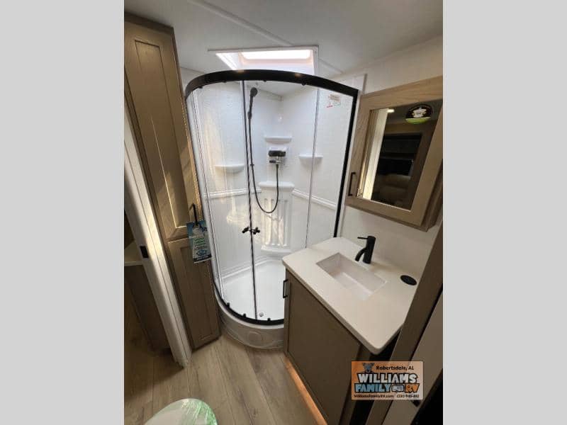 2026 Forest River 2026 Forest River Rockwood Ultra Lite - thumbnail 18