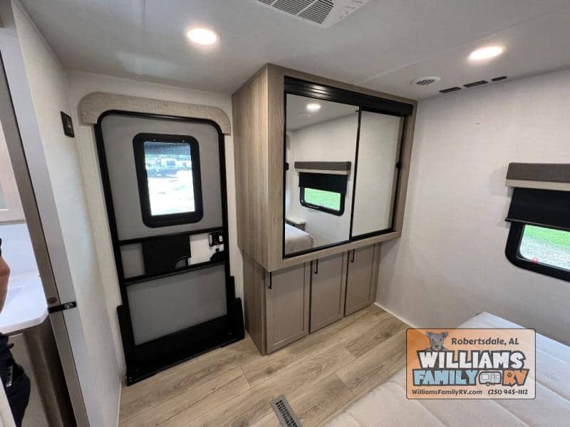 2026 Forest River 2026 Forest River Rockwood Ultra Lite - thumbnail 21