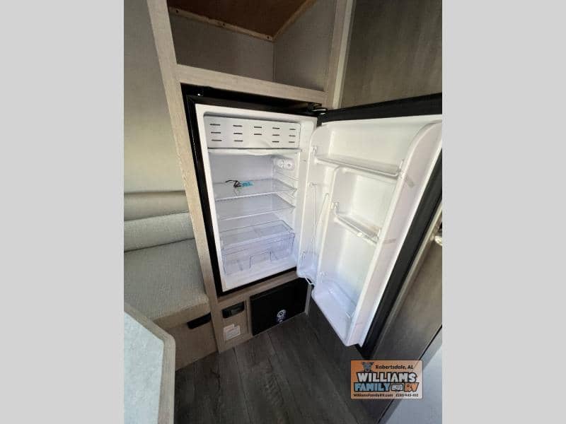 2025 Coachmen 2025 Coachmen Catalina - thumbnail 11