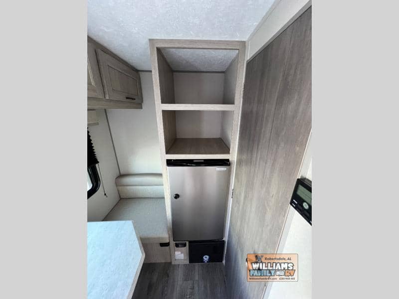 2025 Coachmen 2025 Coachmen Catalina - thumbnail 12