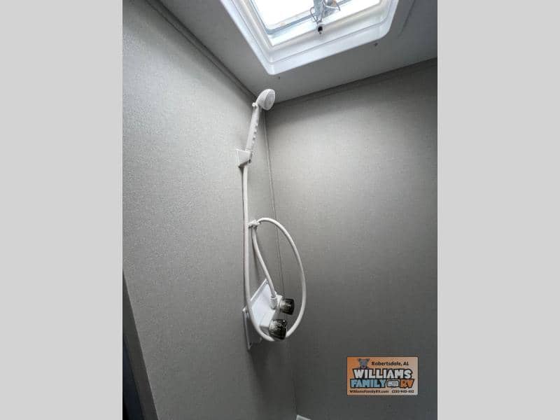 2025 Coachmen 2025 Coachmen Catalina - thumbnail 14