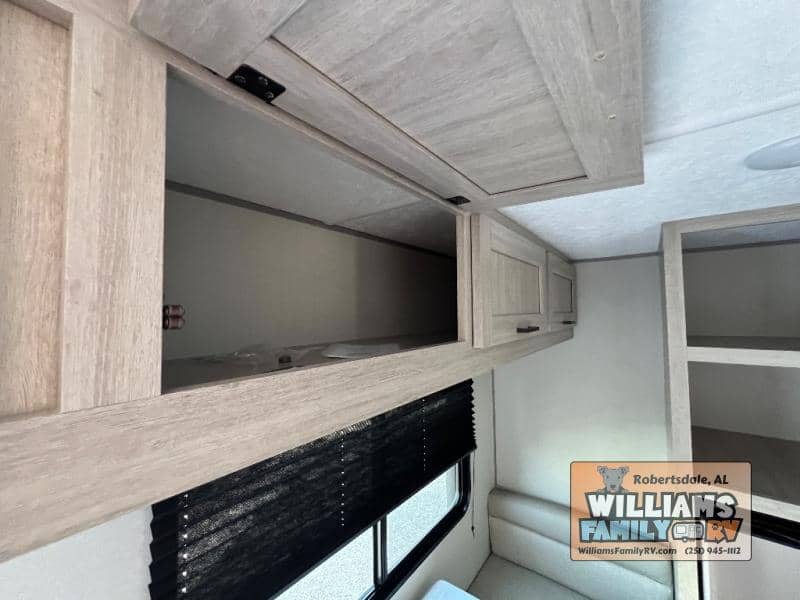 2025 Coachmen 2025 Coachmen Catalina - thumbnail 16