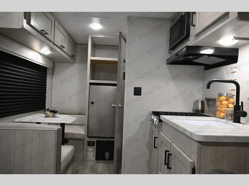 2025 Coachmen 2025 Coachmen Catalina - thumbnail 24