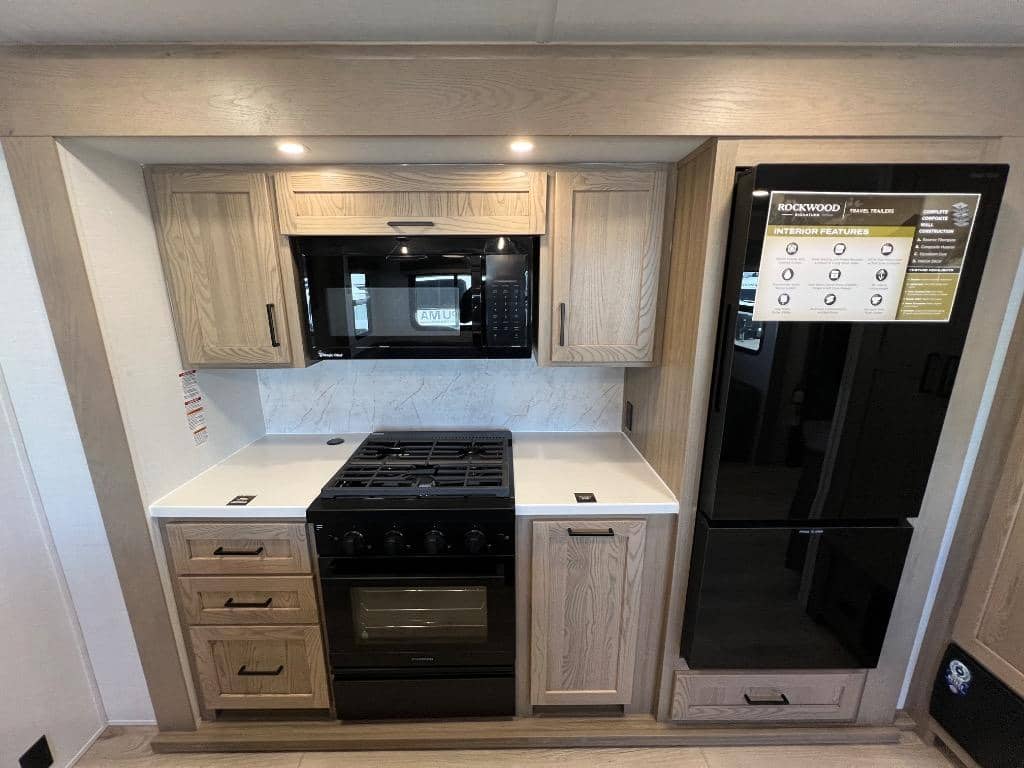 2026 Forest River 2026 Forest River Rockwood Signature - thumbnail 14