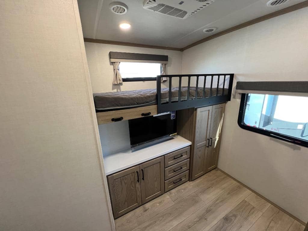 2026 Forest River 2026 Forest River Rockwood Signature - thumbnail 22