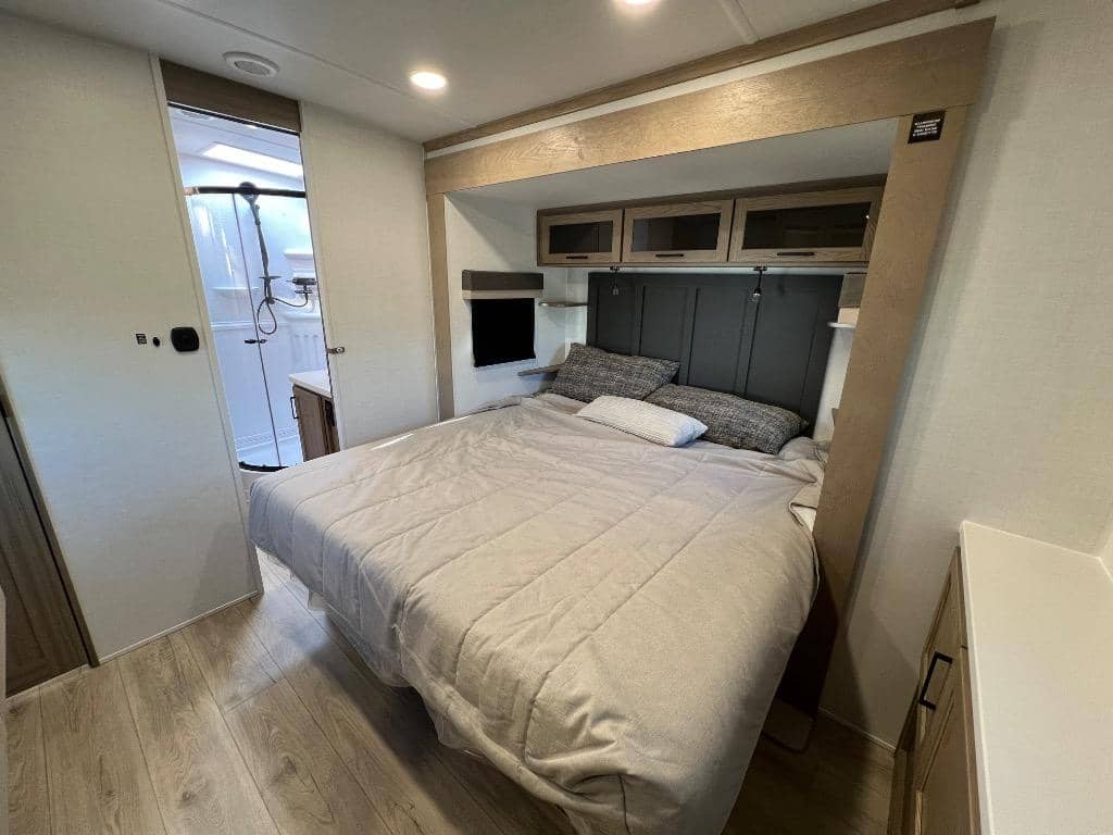 2026 Forest River 2026 Forest River Rockwood Signature - thumbnail 37