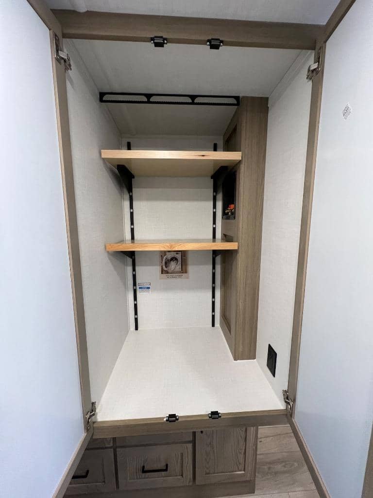 2026 Forest River 2026 Forest River Rockwood Signature - thumbnail 40