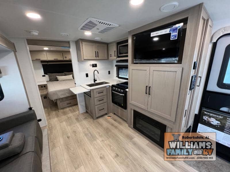 2026 Forest River 2026 Forest River Rockwood Mini Lite - thumbnail 5