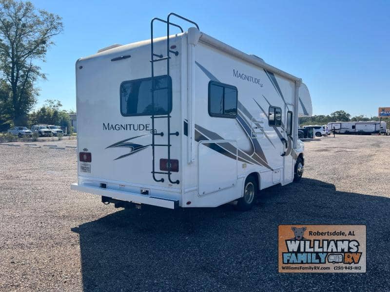 2022 Thor Motor Coach 2022 Thor Motor Coach Magnitude - thumbnail 8