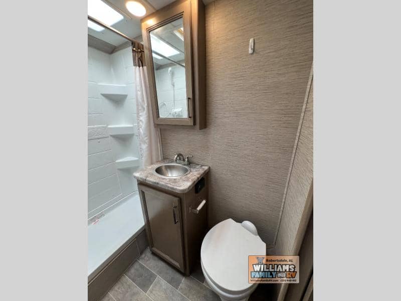 2022 Thor Motor Coach 2022 Thor Motor Coach Magnitude - thumbnail 22