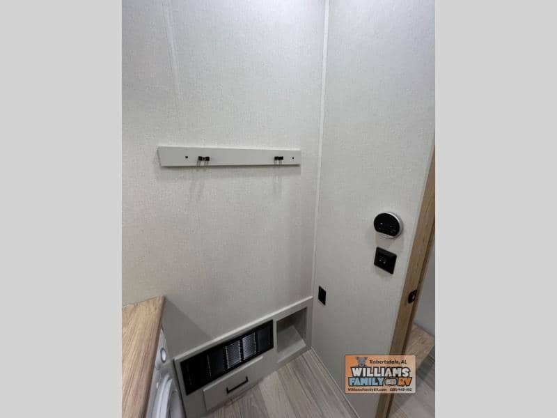 2026 Forest River 2026 Forest River Sierra - thumbnail 32