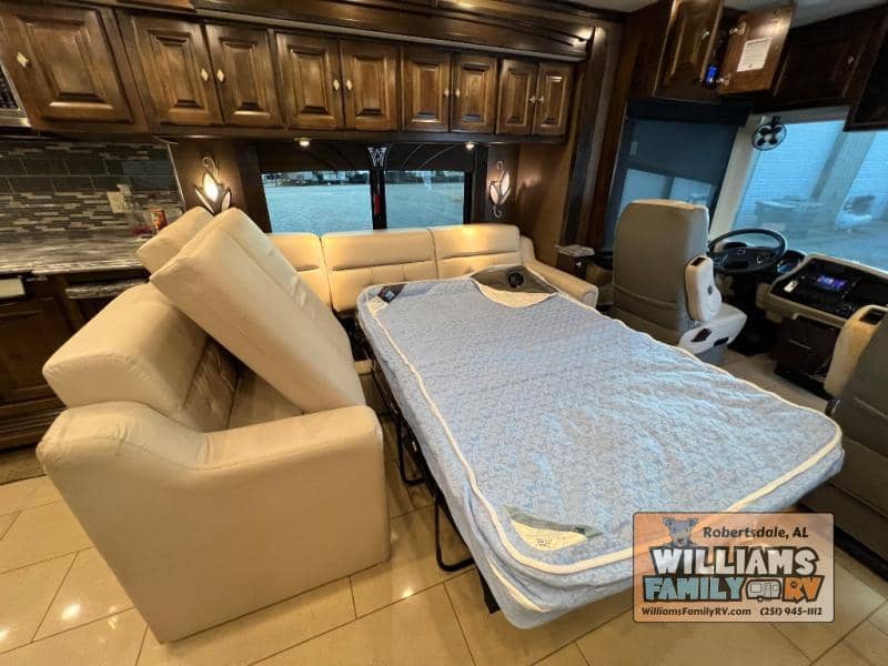 2016 Tiffin 2016 Tiffin Phaeton - thumbnail 9