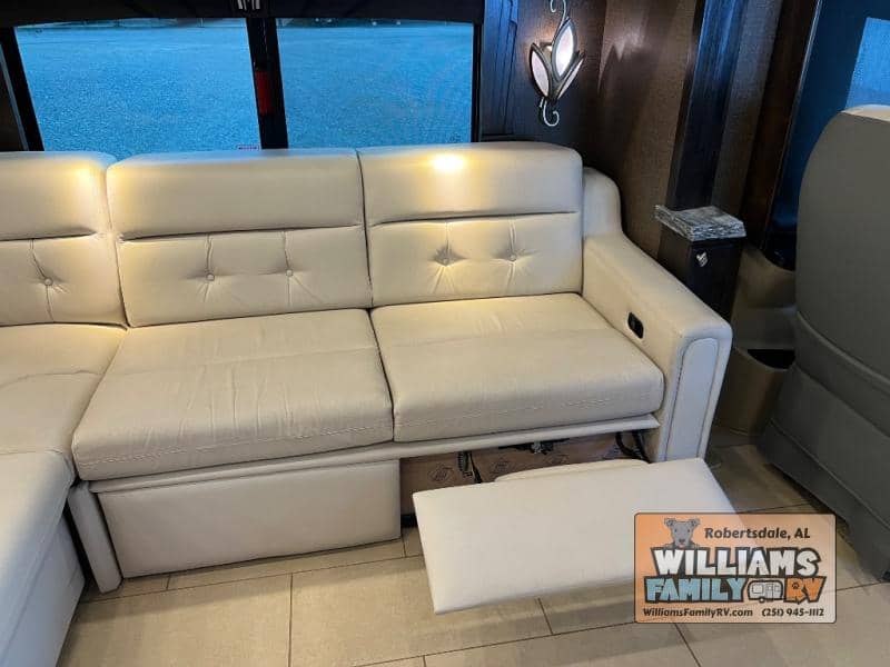 2016 Tiffin 2016 Tiffin Phaeton - thumbnail 10