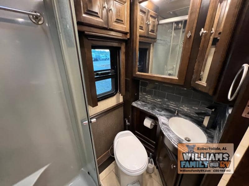 2016 Tiffin 2016 Tiffin Phaeton - thumbnail 23