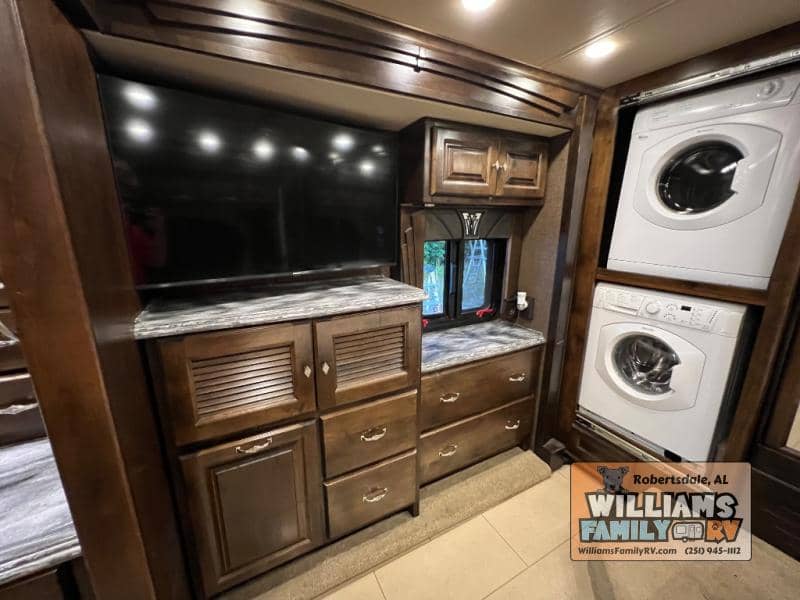 2016 Tiffin 2016 Tiffin Phaeton - thumbnail 26