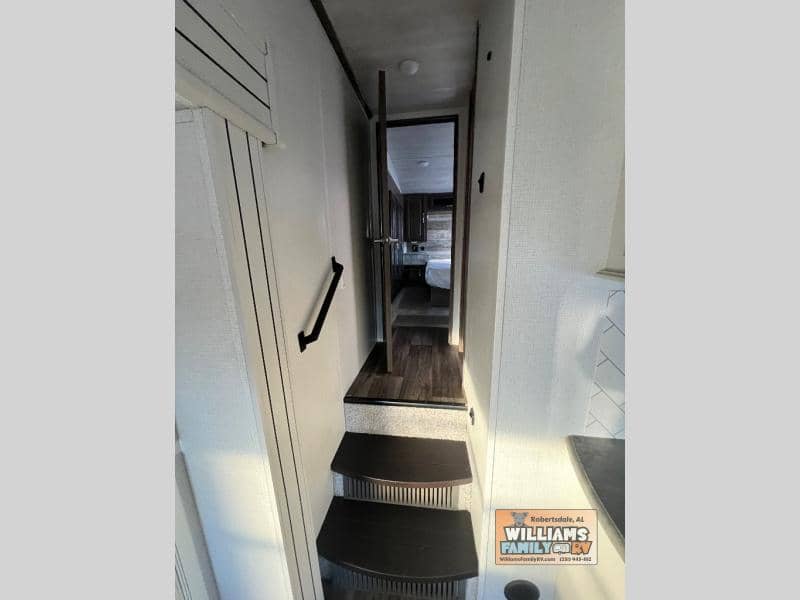 2022 Keystone RV 2022 Keystone RV Cougar - thumbnail 14
