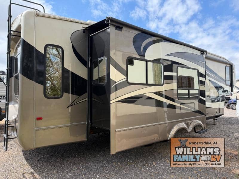 2011 Coachmen 2011 Coachmen Brookstone - thumbnail 3