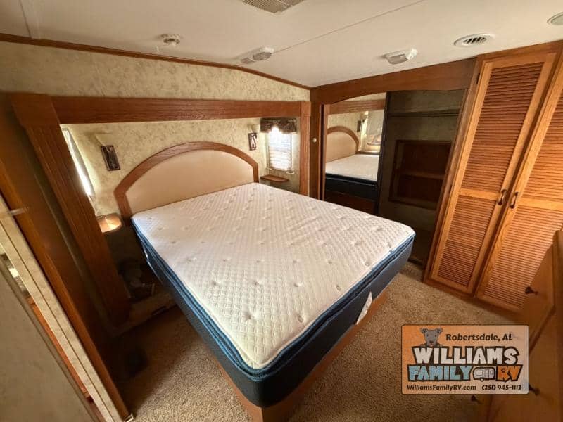 2011 Coachmen 2011 Coachmen Brookstone - thumbnail 15