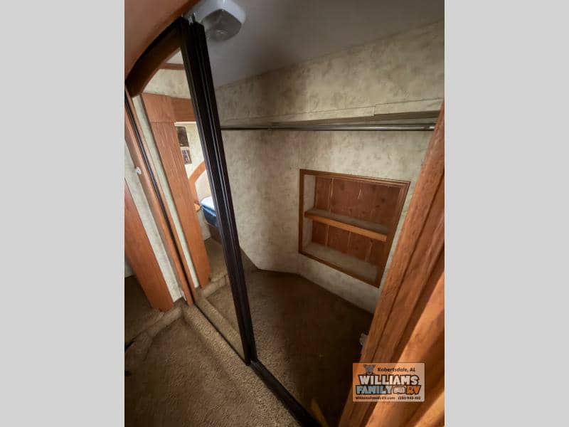 2011 Coachmen 2011 Coachmen Brookstone - thumbnail 18