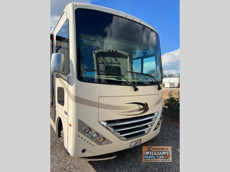 2017 Thor Motor Coach 2017 Thor Motor Coach Hurricane - thumbnail 43