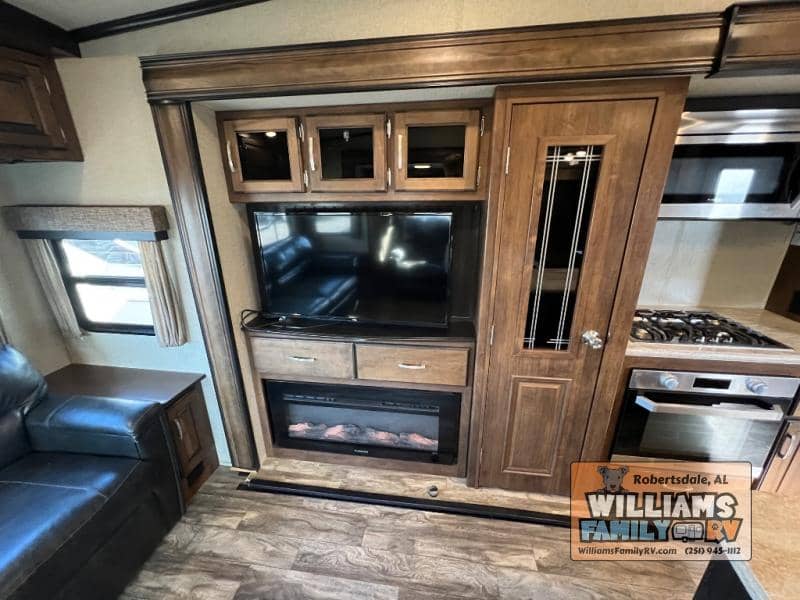 2018 Grand Design 2018 Grand Design Reflection - thumbnail 16