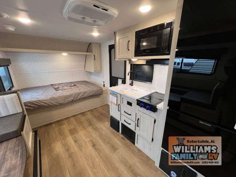 2026 Forest River 2026 Forest River Puma - thumbnail 6