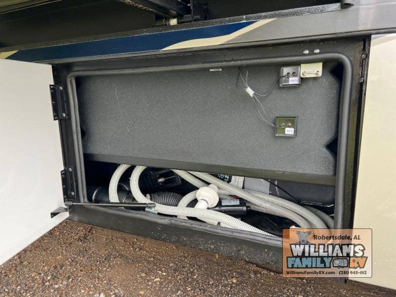 2026 Renegade 2026 Renegade Verona - thumbnail 18