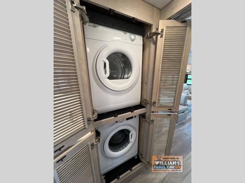 2026 Renegade 2026 Renegade Verona - thumbnail 39