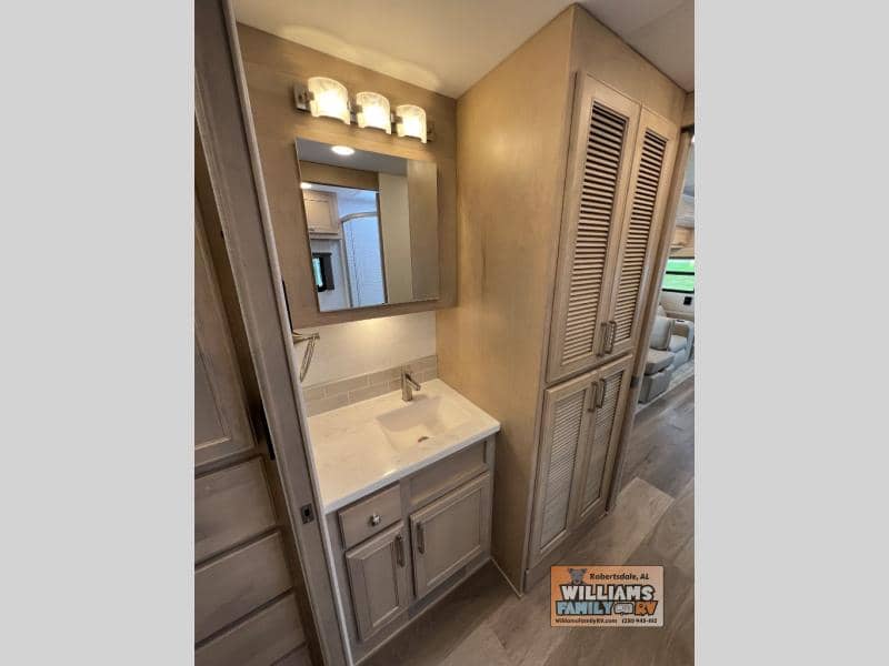 2026 Renegade 2026 Renegade Verona - thumbnail 40