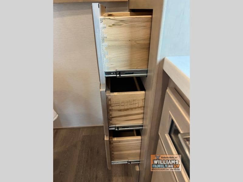 2026 Renegade 2026 Renegade Verona - thumbnail 52