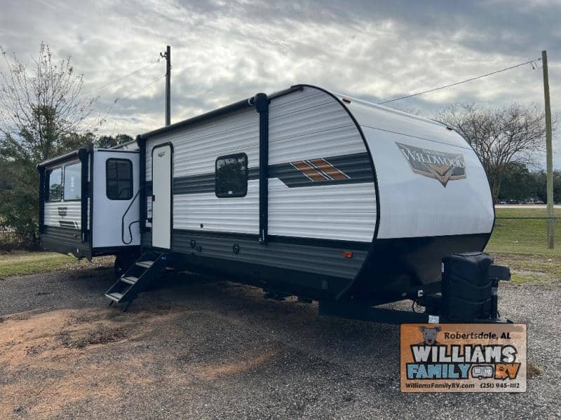 2021 Forest River 2021 Forest River Wildwood FSX - thumbnail 1