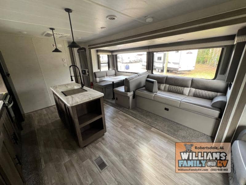 2021 Forest River 2021 Forest River Wildwood FSX - thumbnail 6