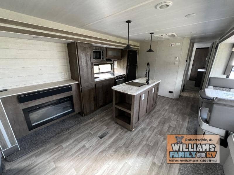 2021 Forest River 2021 Forest River Wildwood FSX - thumbnail 7