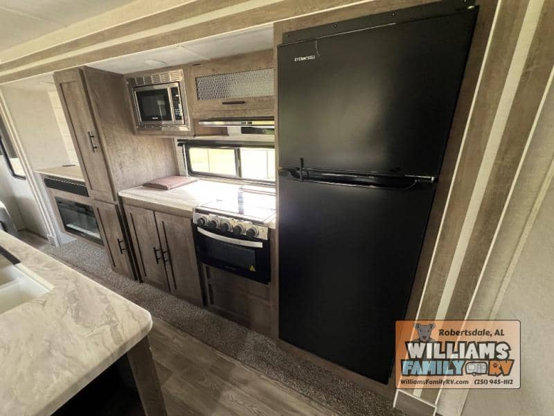 2021 Forest River 2021 Forest River Wildwood FSX - thumbnail 9