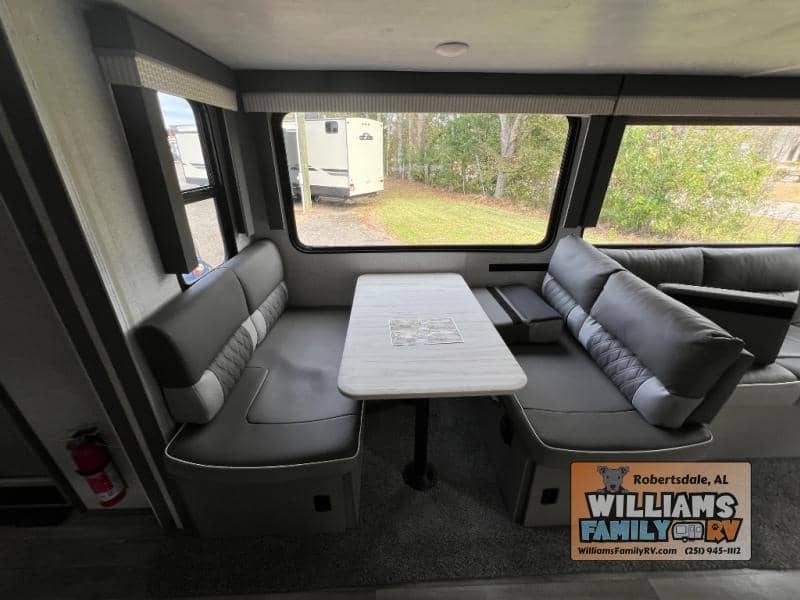 2021 Forest River 2021 Forest River Wildwood FSX - thumbnail 11