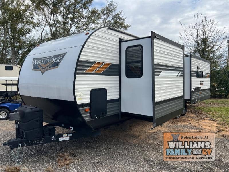 2021 Forest River 2021 Forest River Wildwood FSX - thumbnail 27