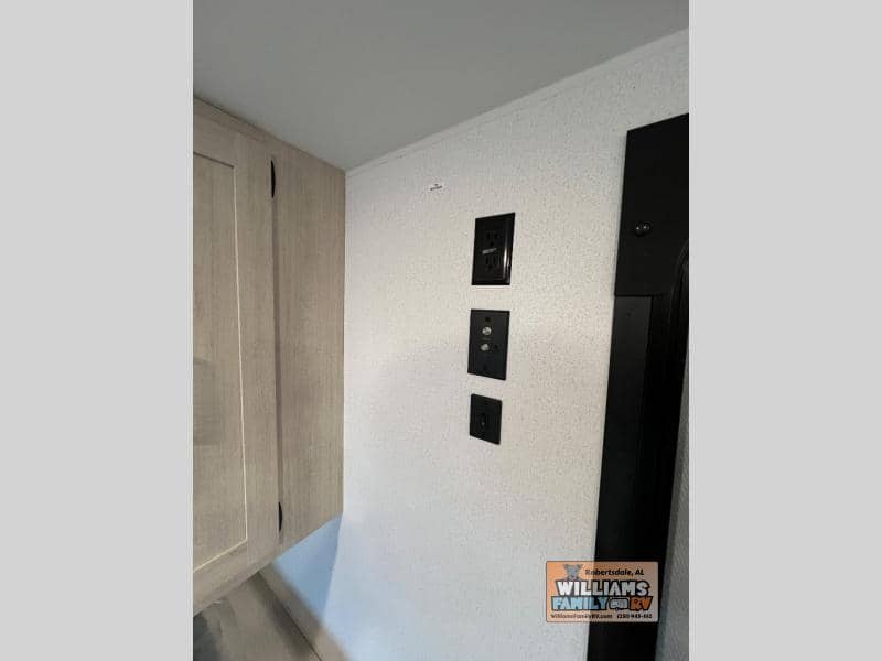 2026 Forest River 2026 Forest River Puma - thumbnail 9