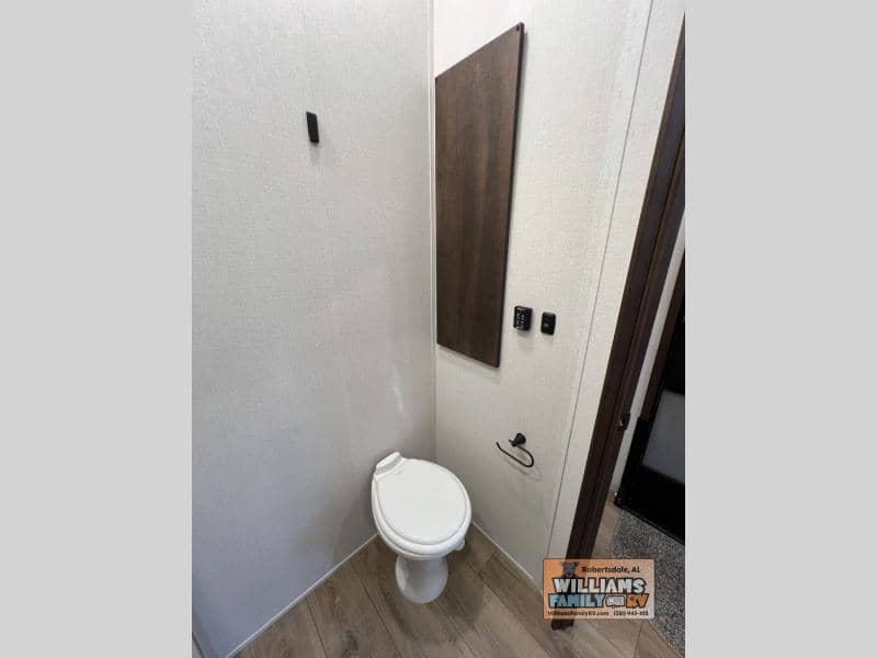 2026 Forest River 2026 Forest River Cedar Creek - thumbnail 36