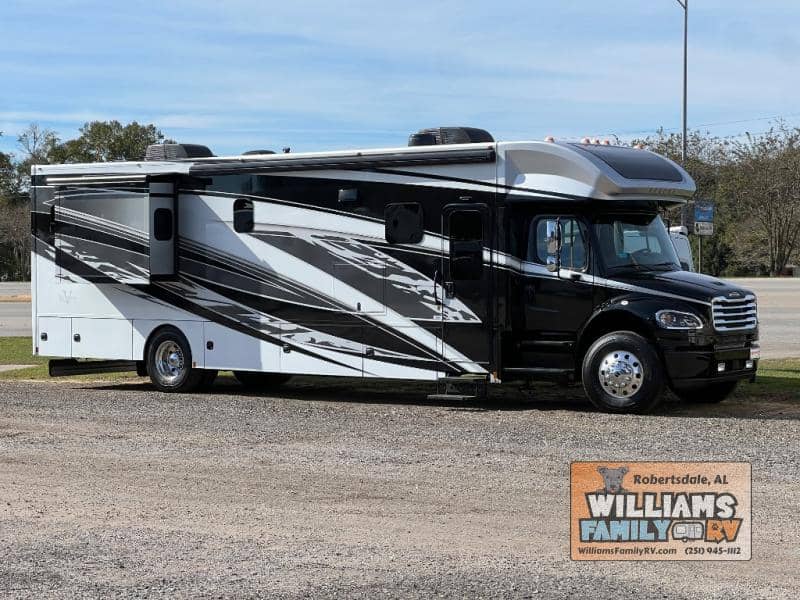 2026 Renegade 2026 Renegade Verona - thumbnail 1