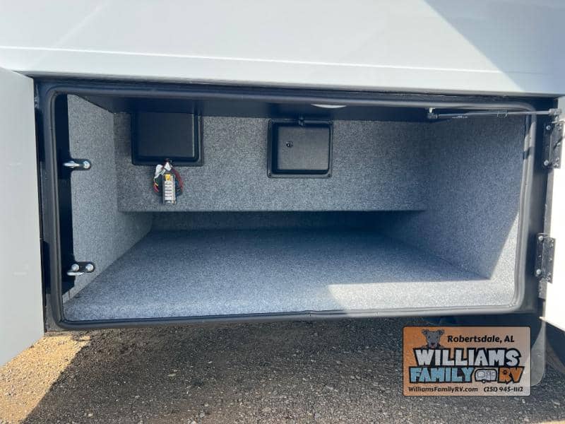 2026 Renegade 2026 Renegade Verona - thumbnail 17