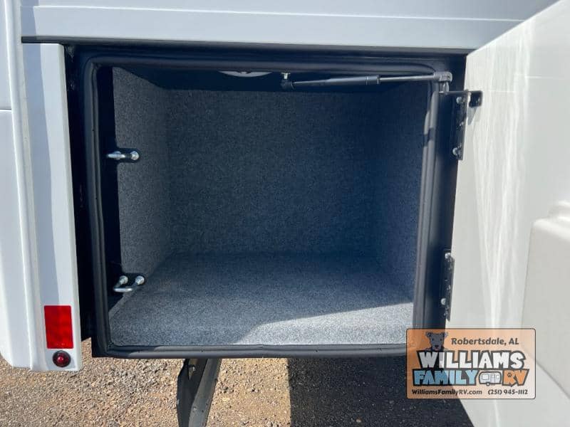 2026 Renegade 2026 Renegade Verona - thumbnail 18