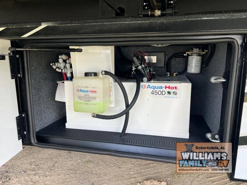 2026 Renegade 2026 Renegade Verona - thumbnail 26